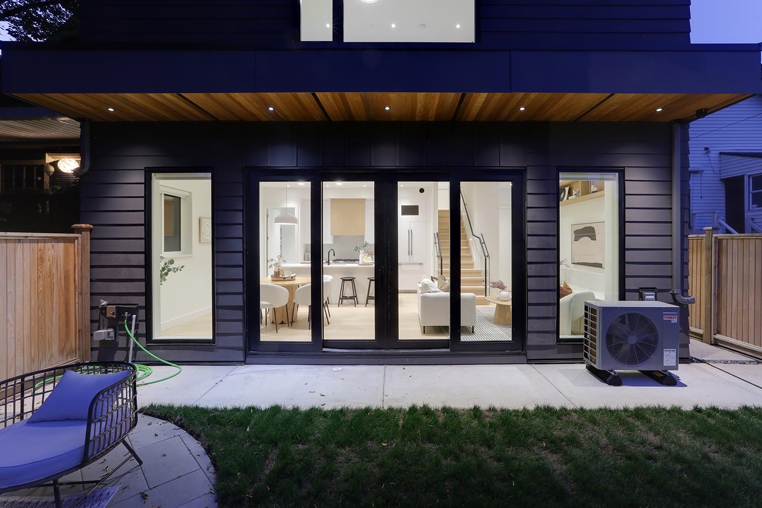 Additional image 2 of 2-944 13 Avenue E, Vancouver, BC, V5T 2L6