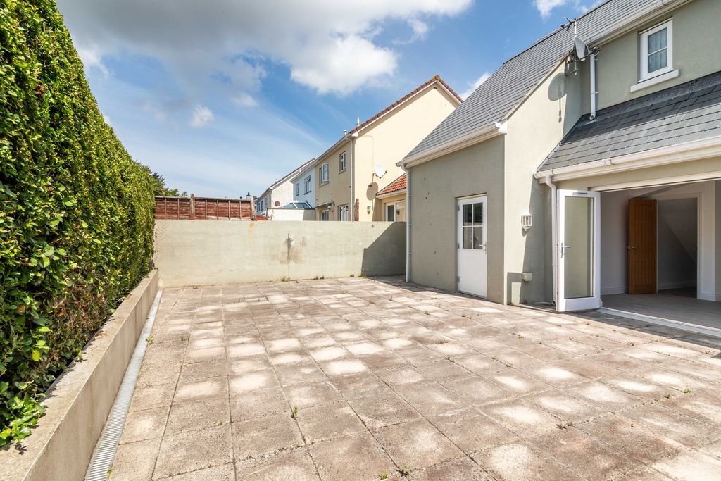 Additional image 22 of 3 bed semi-detached house for saleLa Pouquelaye, St Helier JE2