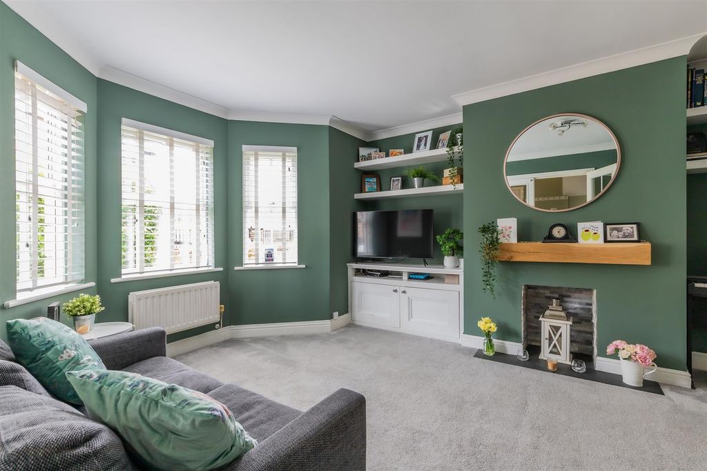 Additional image 2 of 4 bed terraced house for saleNant Y Wedal, Heath, Cardiff CF14