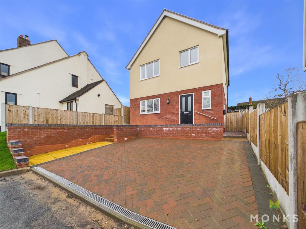 3 bed detached house for saleQueensway, Nesscliffe, Shrewsbury SY4