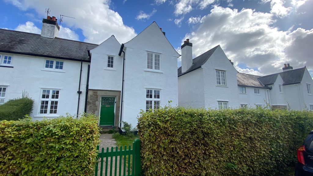 3 bed semi-detached house for saleY Groes, Rhiwbina, Cardiff CF14