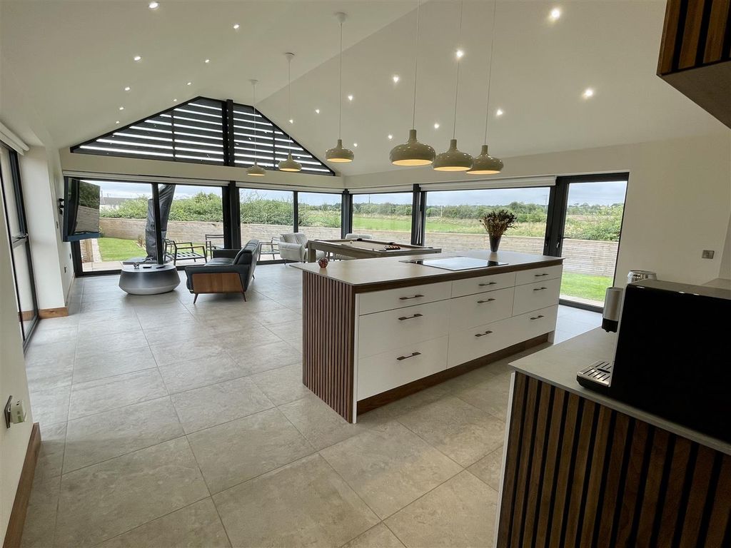 Additional image 6 of 3 bed detached bungalow for saleStarling Close, Rogiet, Caldicot NP26