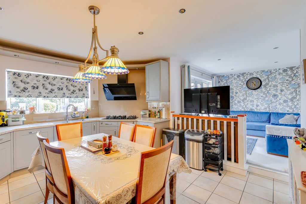Additional image 9 of 4 bed detached house for salePilgrim Close, Radyr, Cardiff CF15