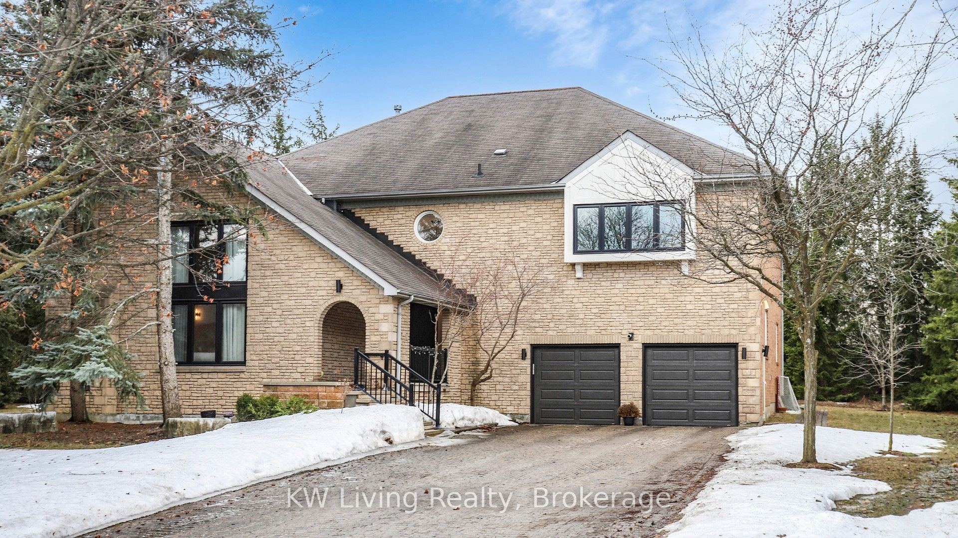 7 Wendover Court, Richmond Hill, ON, L4B 3G4