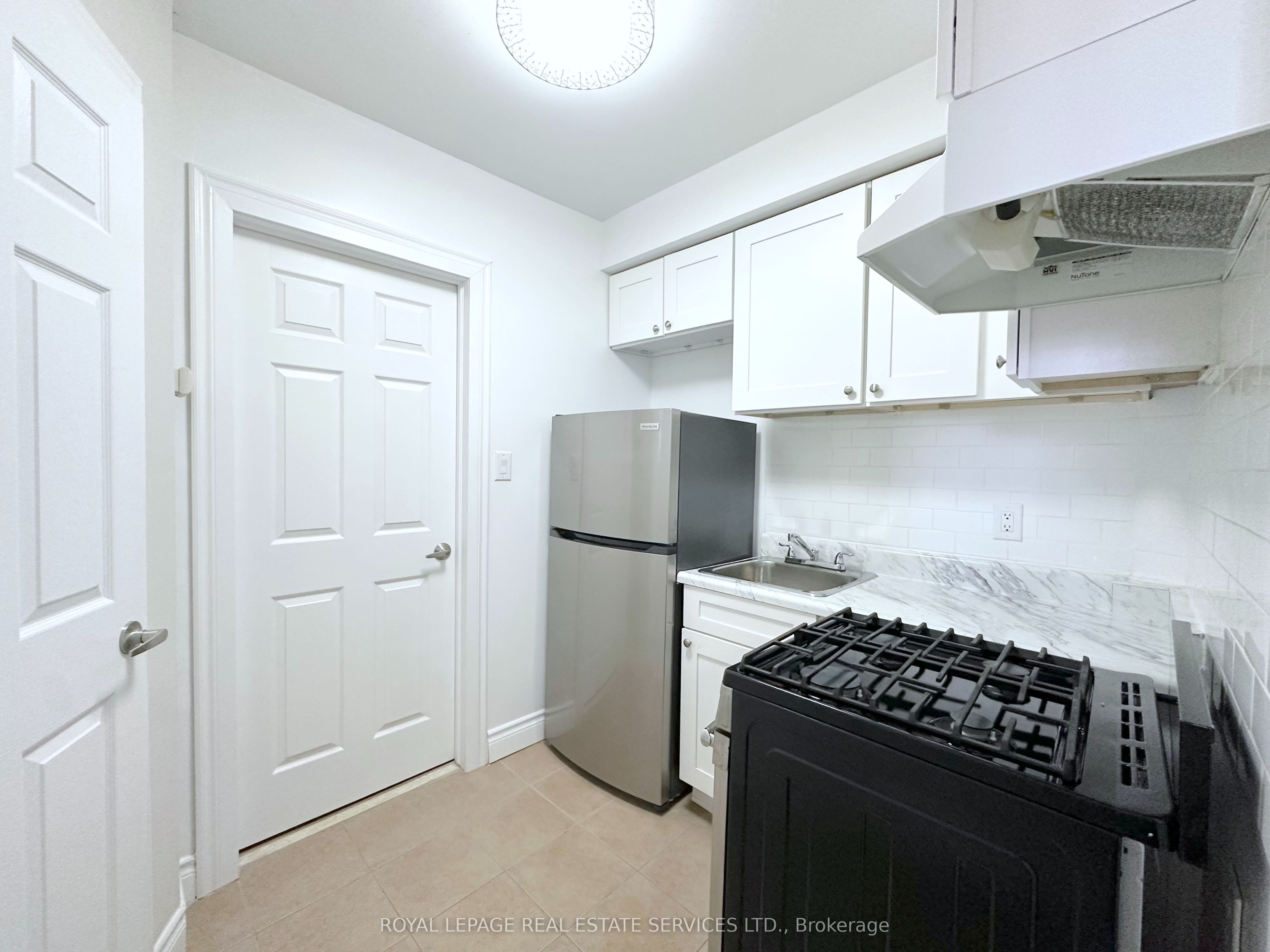 Additional image 5 of 2-7 Glen Road, Toronto, ON, M4X 1M4