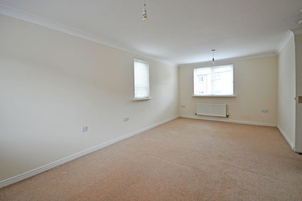 Additional image 8 of 2 bed flat for saleRefurbished Flat, Golden Mile View, Newport NP20