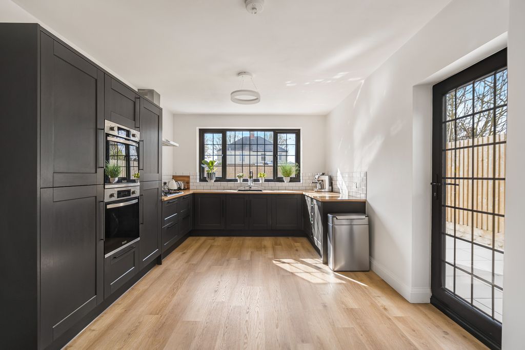 Additional image 7 of 3 bed semi-detached house for salePantbach Road, Rhiwbina, Cardiff CF14
