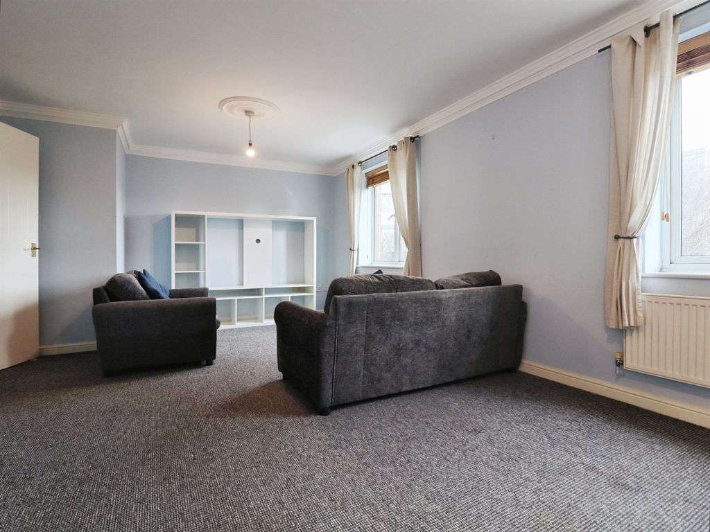 Additional image 3 of 2 bed flat for saleTaffs Mead Embankment, Cardiff CF11