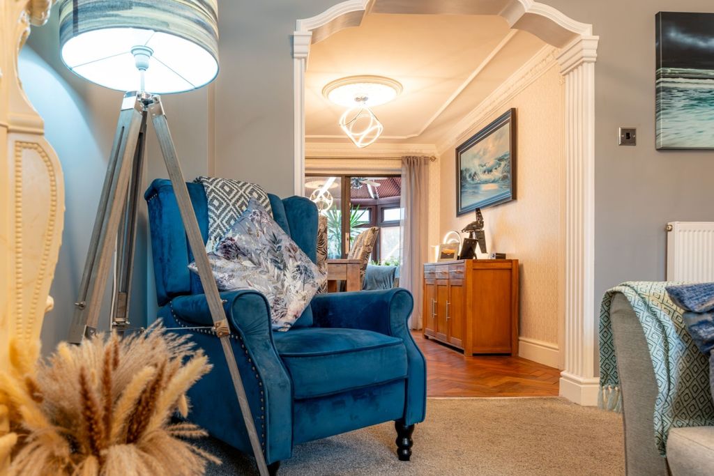 Additional image 2 of 4 bed detached house for salePennyfarthing Lane, Undy NP26