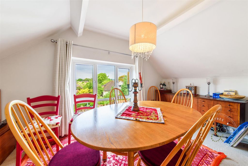 Additional image 5 of 3 bed flat for saleSilverton, Fairwater Road, Llandaff, Cardiff CF5