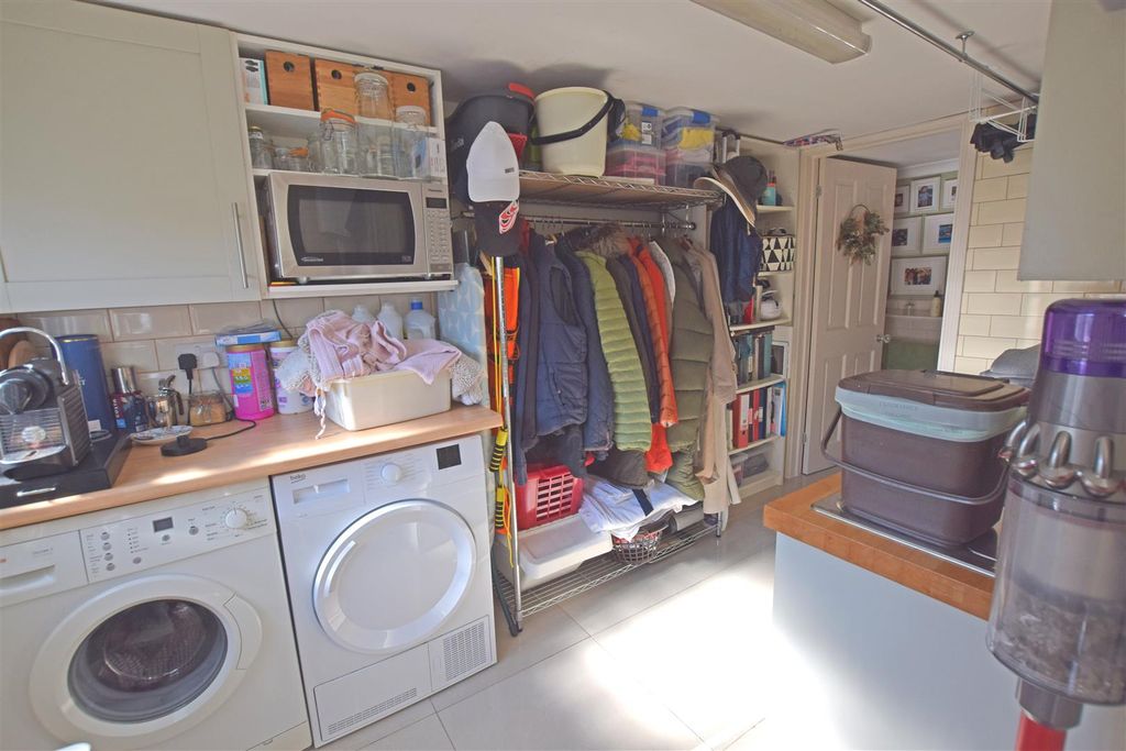 Additional image 6 of 4 bed terraced house for saleLaytonia Avenue, Gabalfa. Cardiff CF14