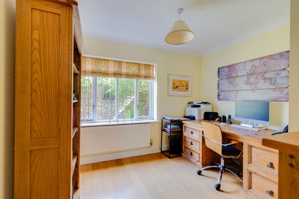 Additional image 12 of 4 bed detached house for saleFfordd Ffagan, St. Mellons, Cardiff CF3