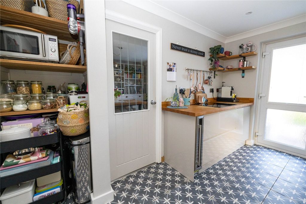 Additional image 11 of 4 bed semi-detached house for saleQueenwood, Penylan, Cardiff CF23