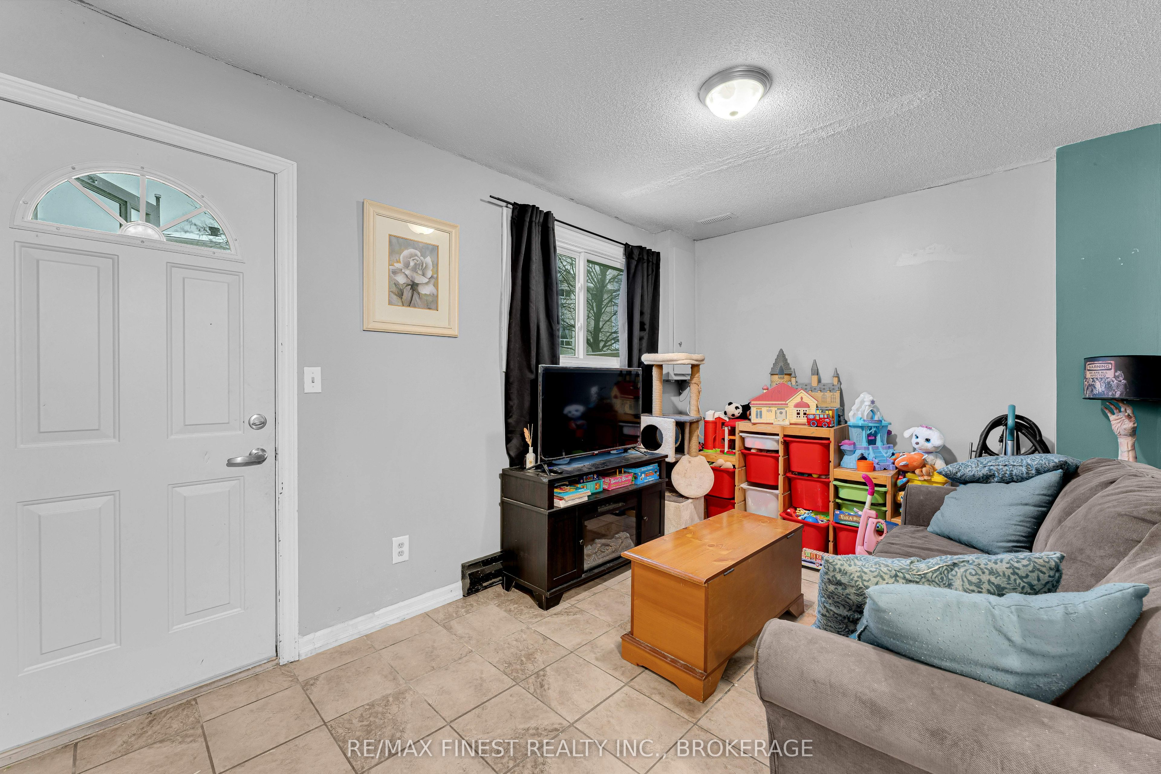 Additional image 3 of 1101 Craig Lane, Kingston, ON, K7M 7W6