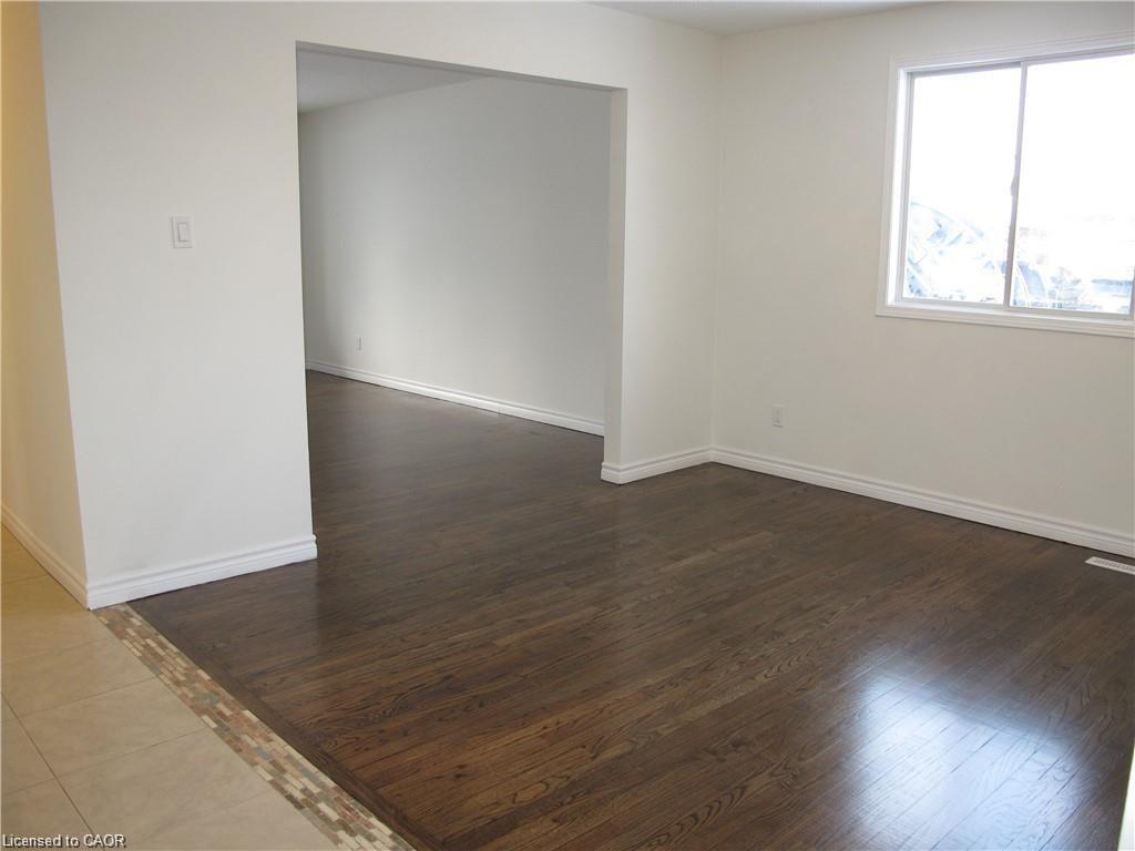 Additional image 6 of Main-3 Lancer Court, Hamilton, ON, L9B 2B1