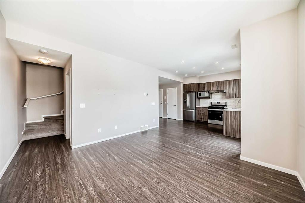 Additional image 4 of 203-225 Redstone Walk NE, Calgary, AB, T3N 1M6