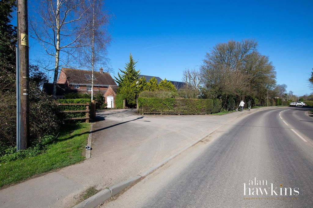 Additional image 7 of Land for saleThe Green, Lyneham 4 SN15