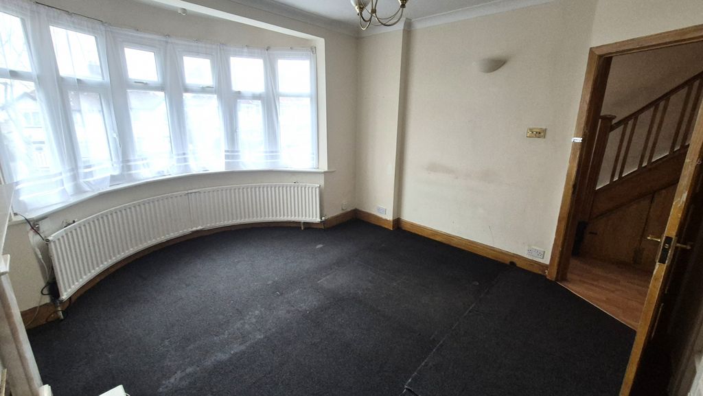 Additional image 3 of 3 bed semi-detached house for saleHay Lane, Kingsbury NW9