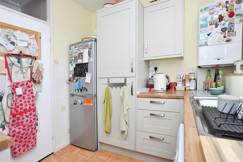 Additional image 7 of 2 bed flat for saleWye Crescent, Bettws, Newport NP20