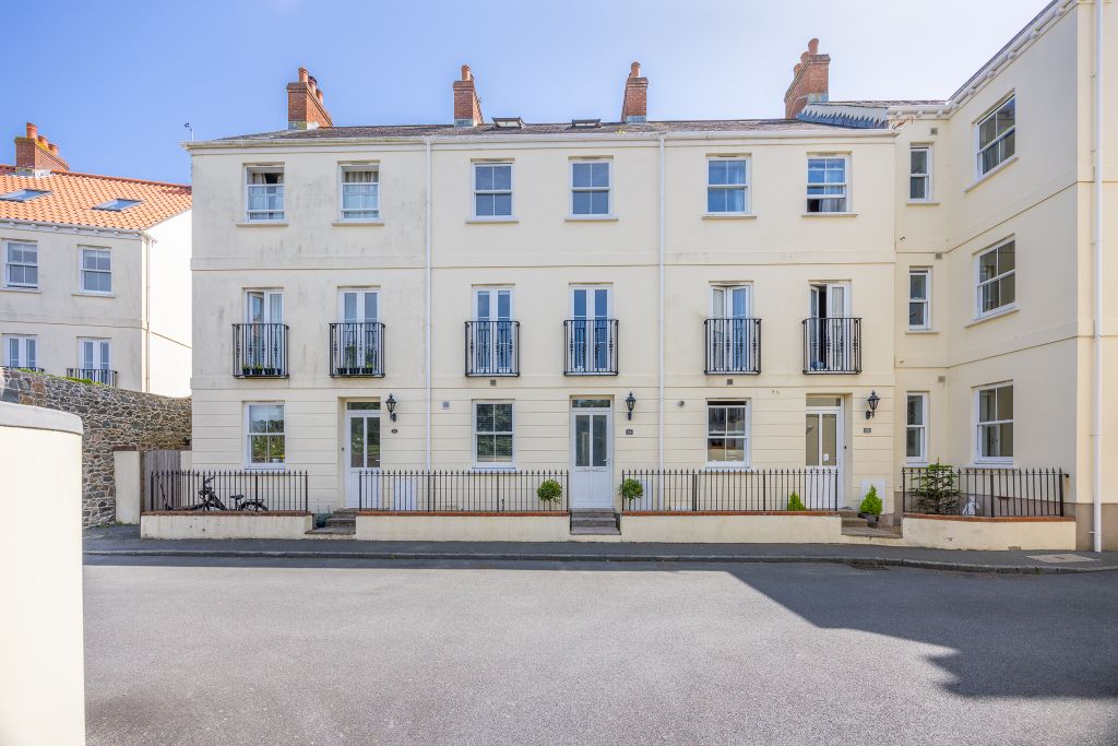 Additional image 2 of 4 bed terraced house for saleHauteville, St. Peter Port, Guernsey GY1