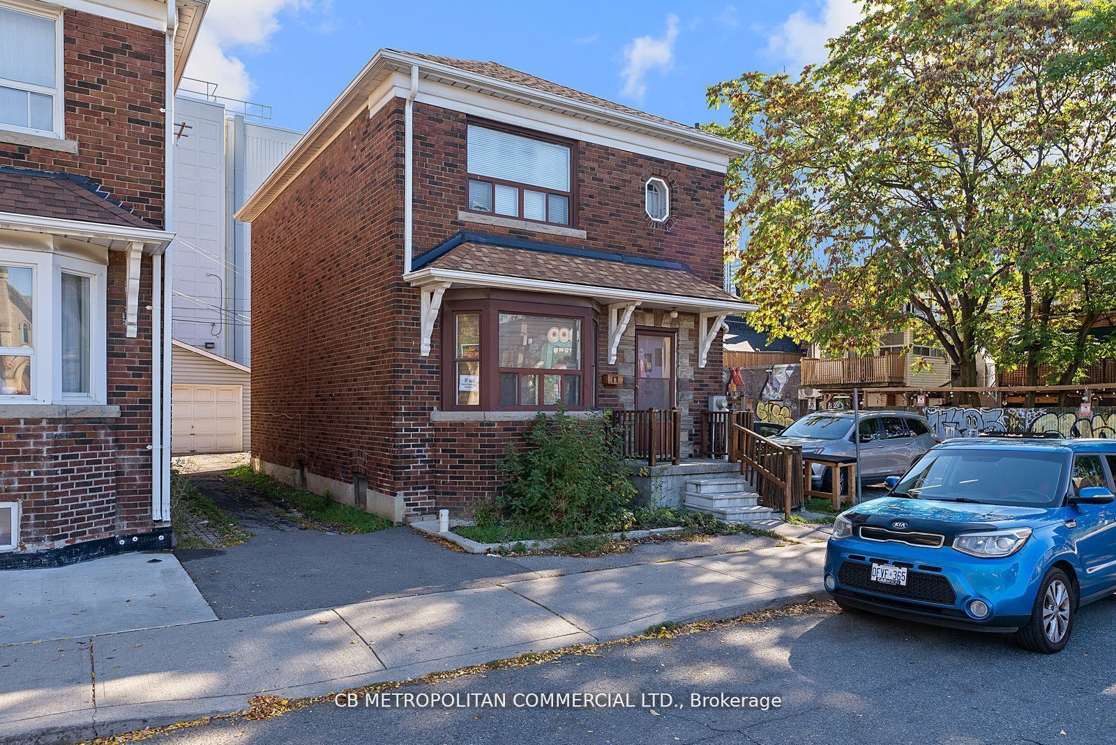 Additional image 2 of 17 Augusta Avenue, Toronto, ON, M5T 2K7
