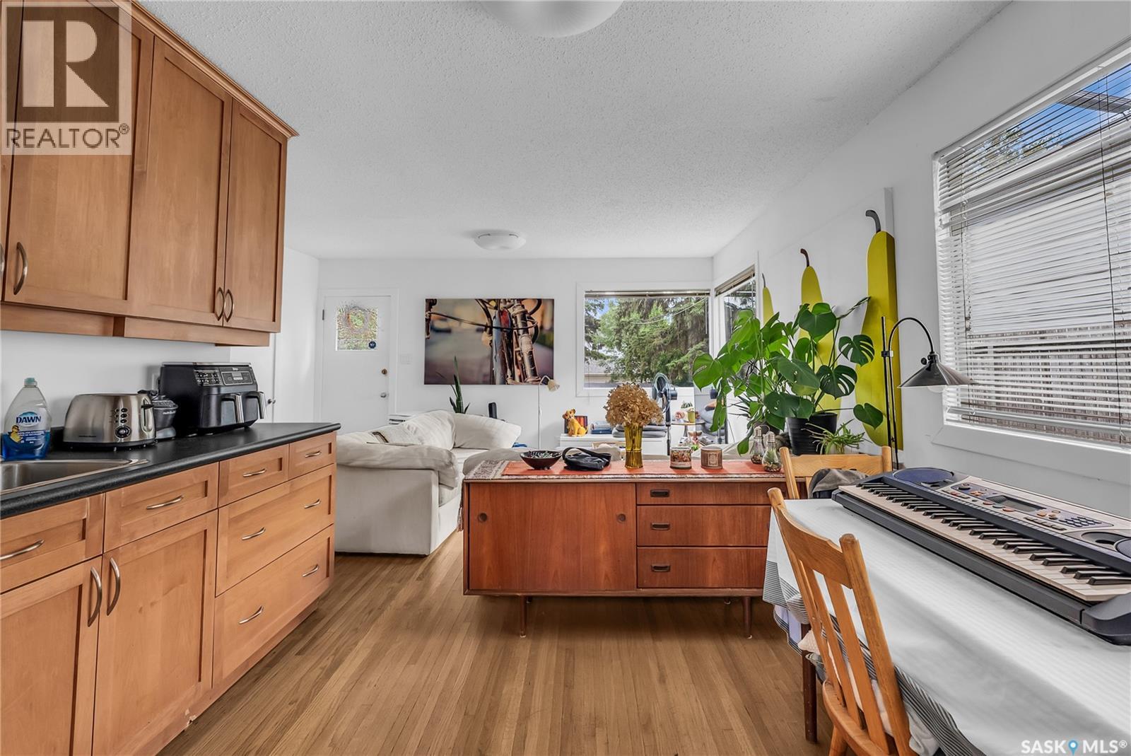 Additional image 5 of 1128 12th Street E, Saskatoon, SK, S7H0G2