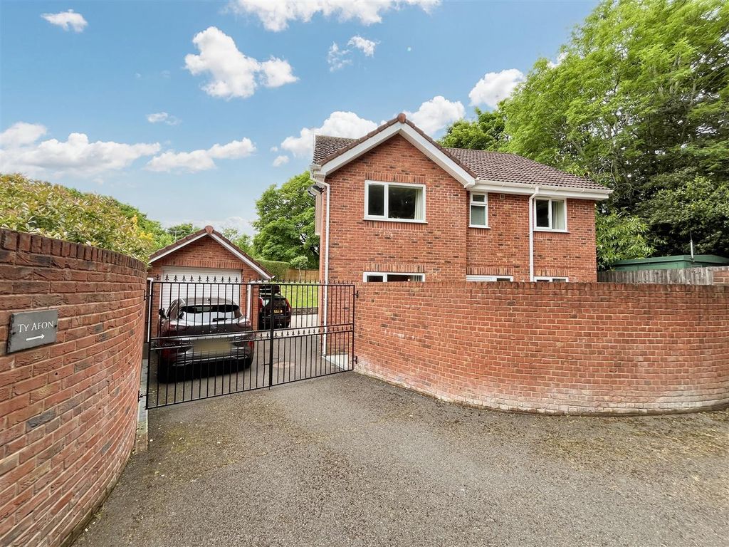 6 bed detached house for saleMaesglas Grove, Newport NP20