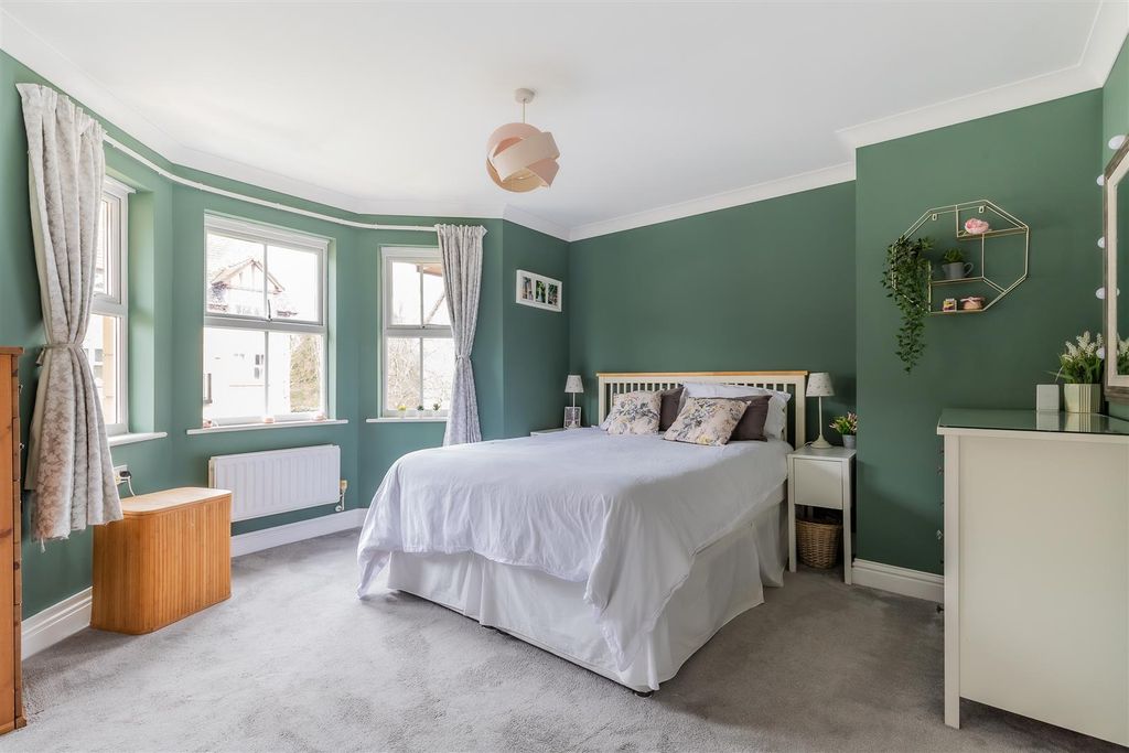 Additional image 4 of 4 bed terraced house for saleNant Y Wedal, Heath, Cardiff CF14