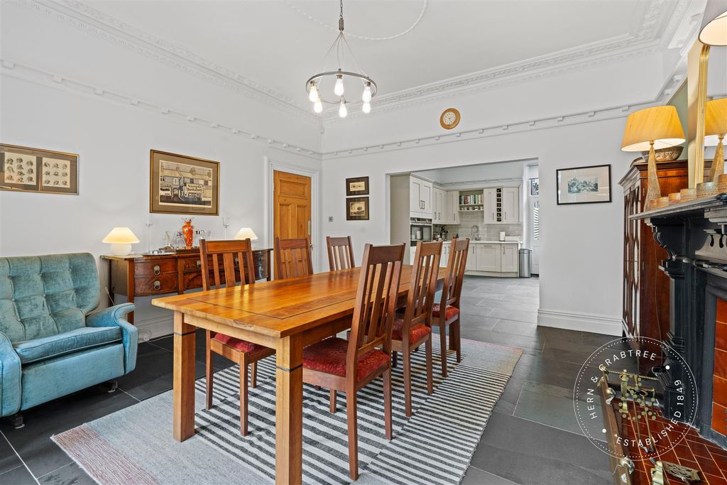 Additional image 18 of 4 bed town house for saleCathedral Road, Pontcanna, Cardiff CF11