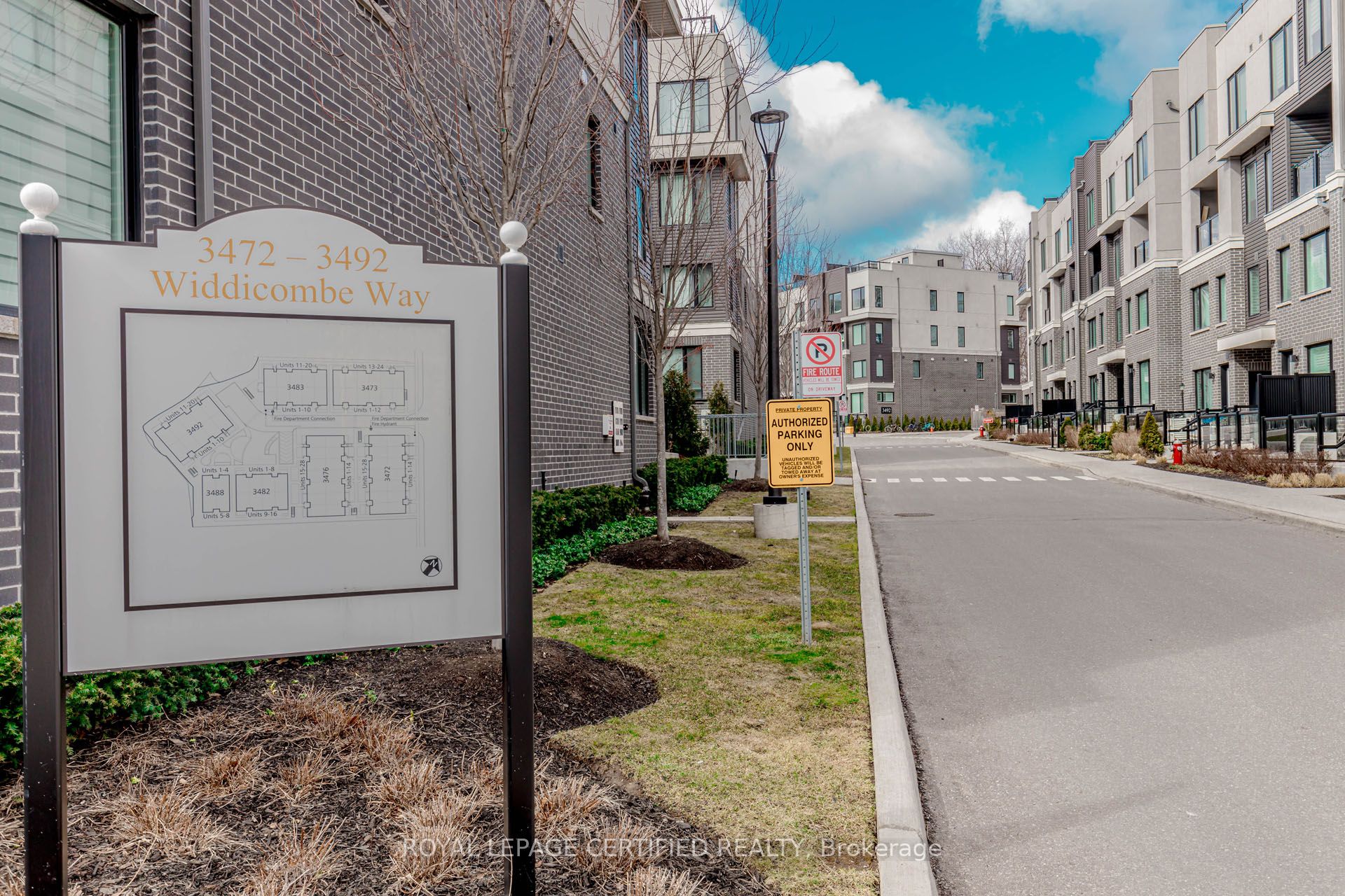 16-3483 Widdecombe Way, Mississauga, ON, L5L 0B8
