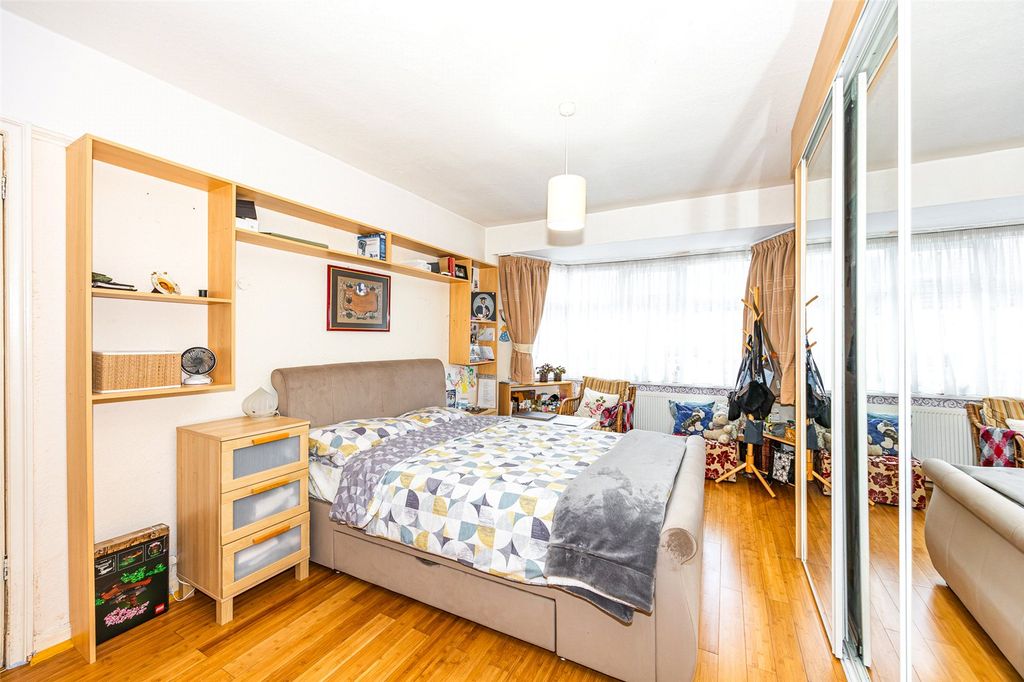 Additional image 5 of 3 bed semi-detached house for saleColin Close, Colindale NW9
