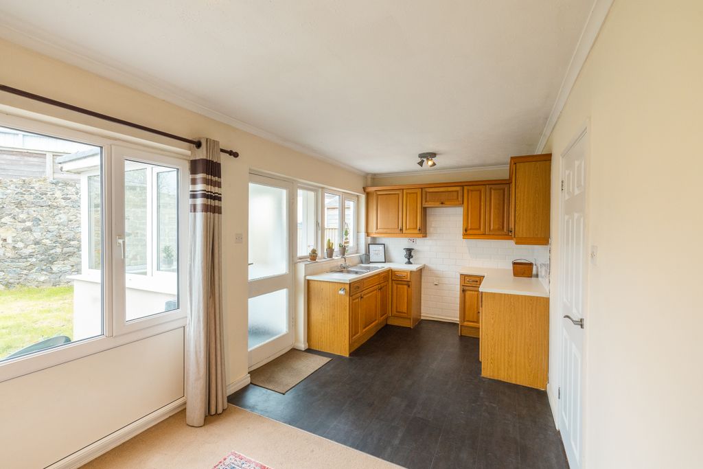 Additional image 7 of 3 bed semi-detached house for saleLa Tonnelle Clos Vale Road, St. Sampson, Guernsey GY2