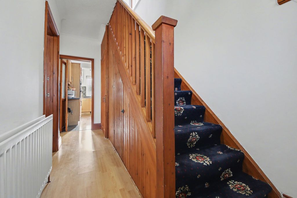 Additional image 8 of 3 bed detached house for saleBitterne Way, Bitterne SO19