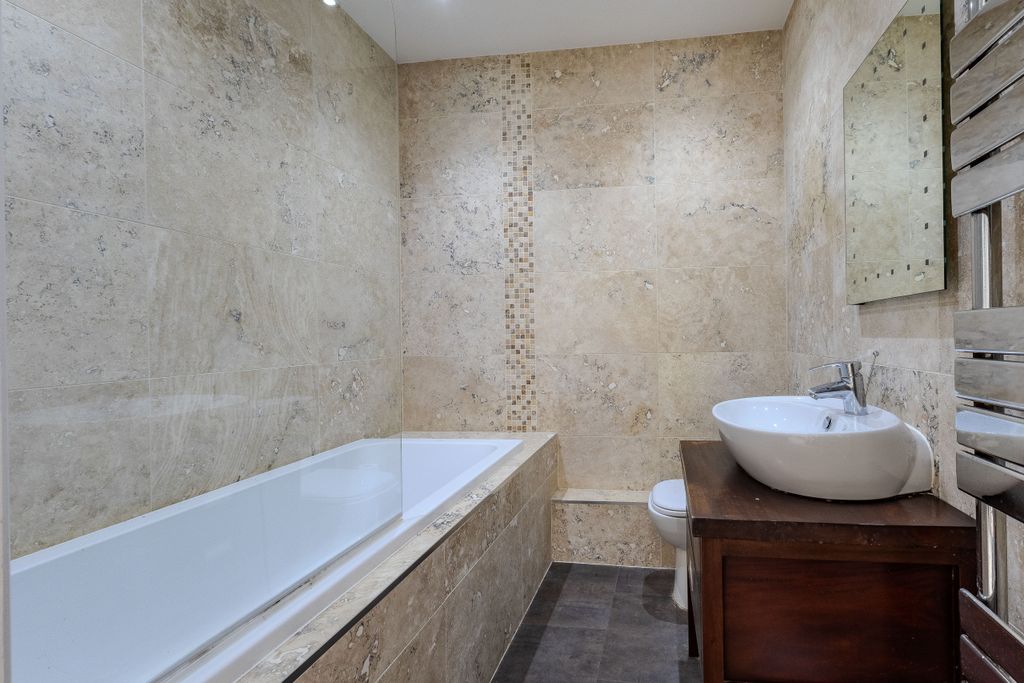 Additional image 9 of 2 bed flat for saleBryngwyn Manor, Wormelow, Hereford HR2