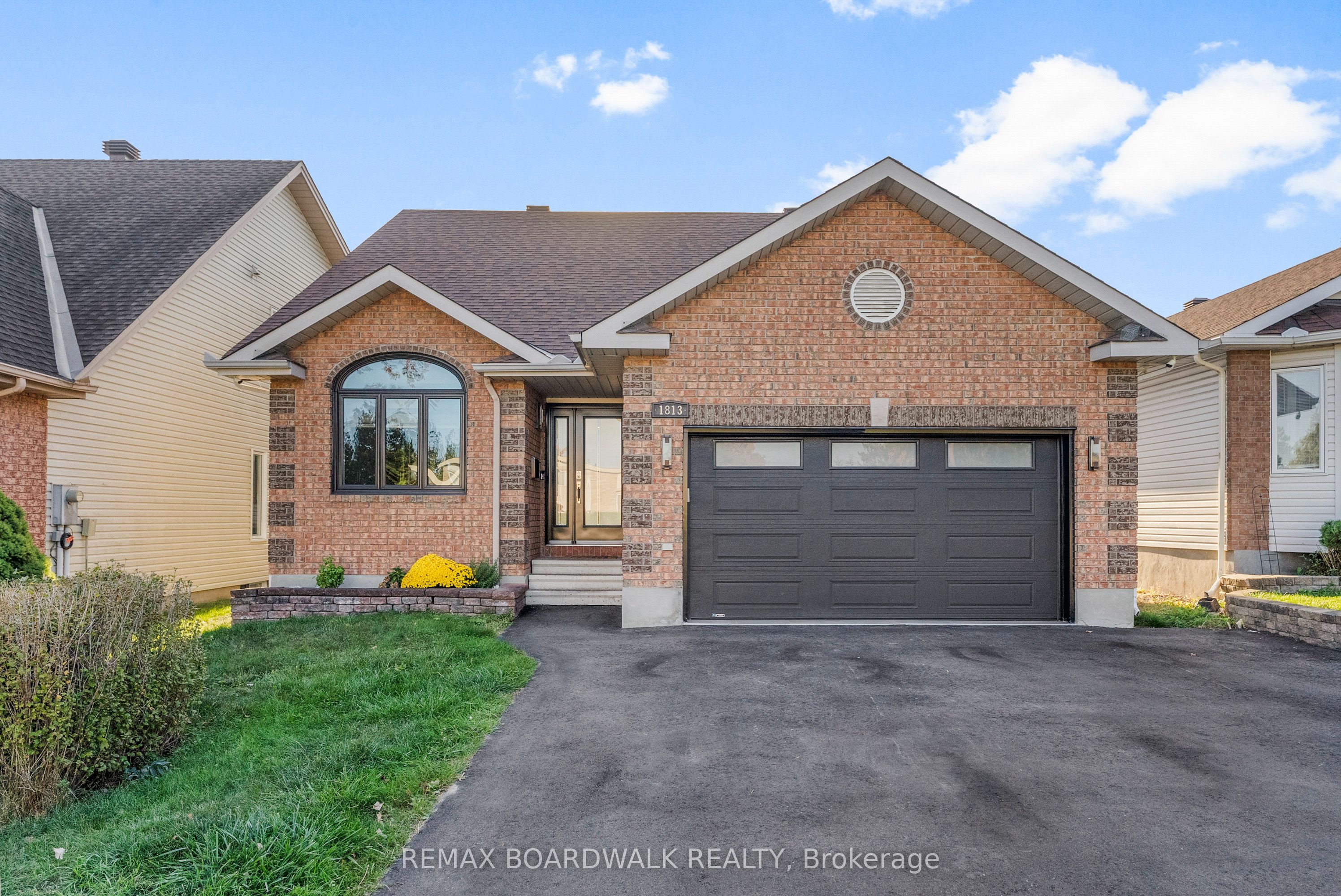 1813 Elmridge Drive, Ottawa, ON, K1J 6S3