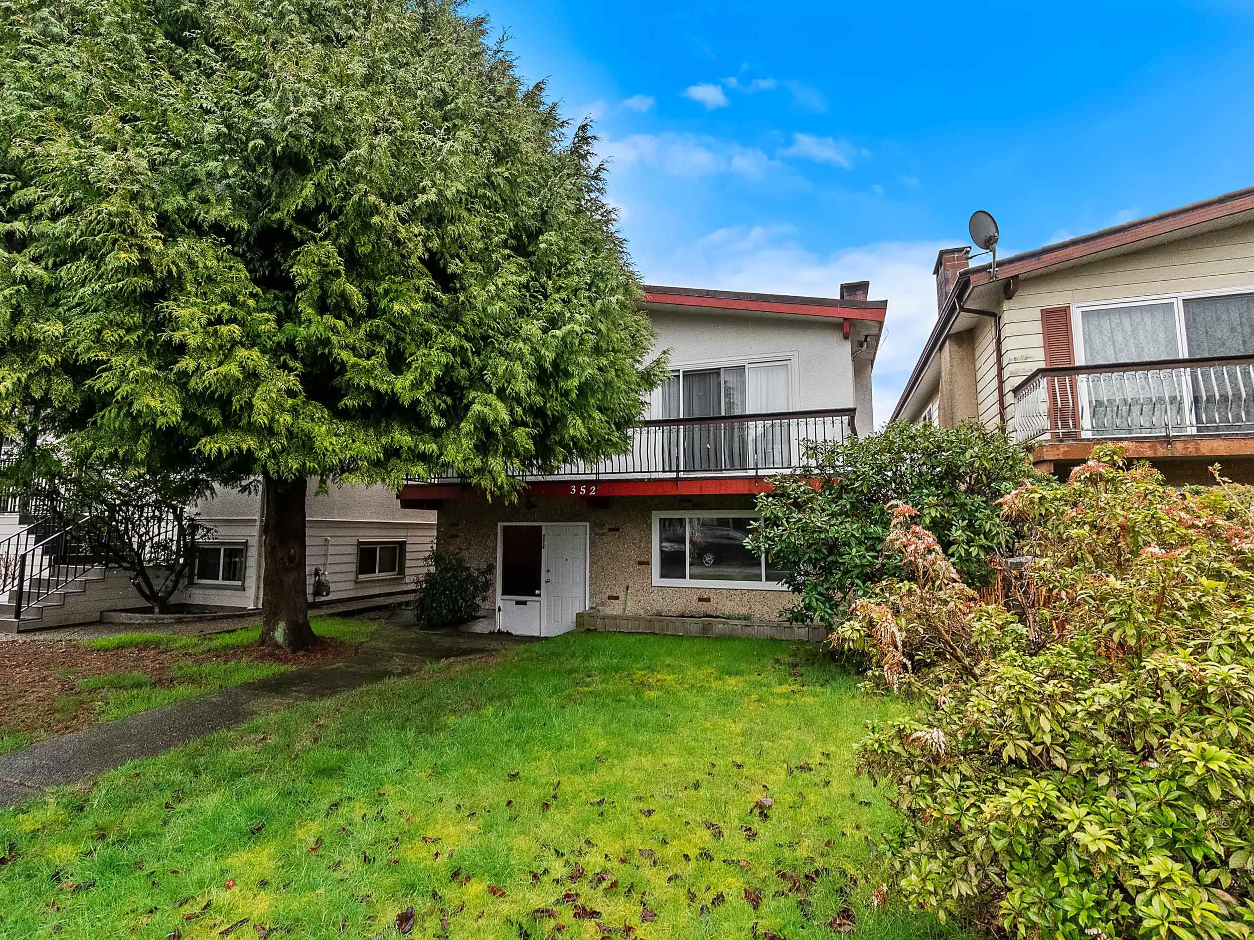 352 38th Avenue E, Vancouver, BC, V5W 1H6