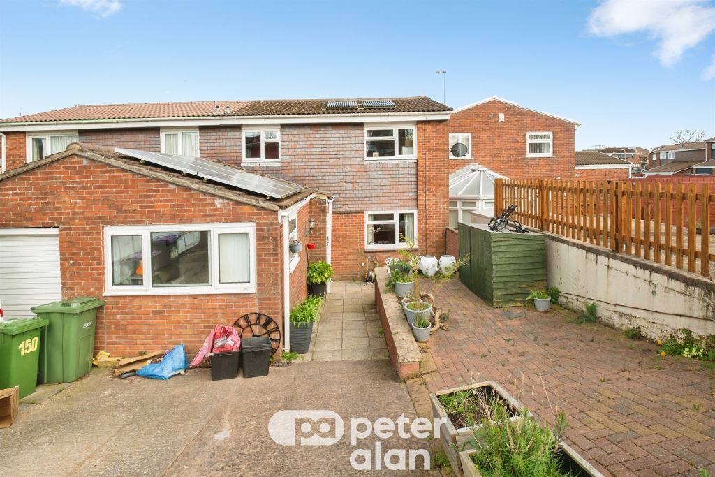 3 bed terraced house for saleBrynglas, Hollybush, Cwmbran NP44