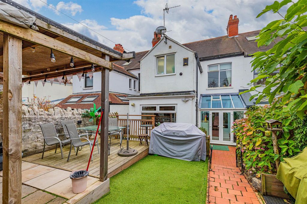 Additional image 26 of 4 bed property for saleLlwyn -Y- Grant Road, Penylan, Cardiff CF23