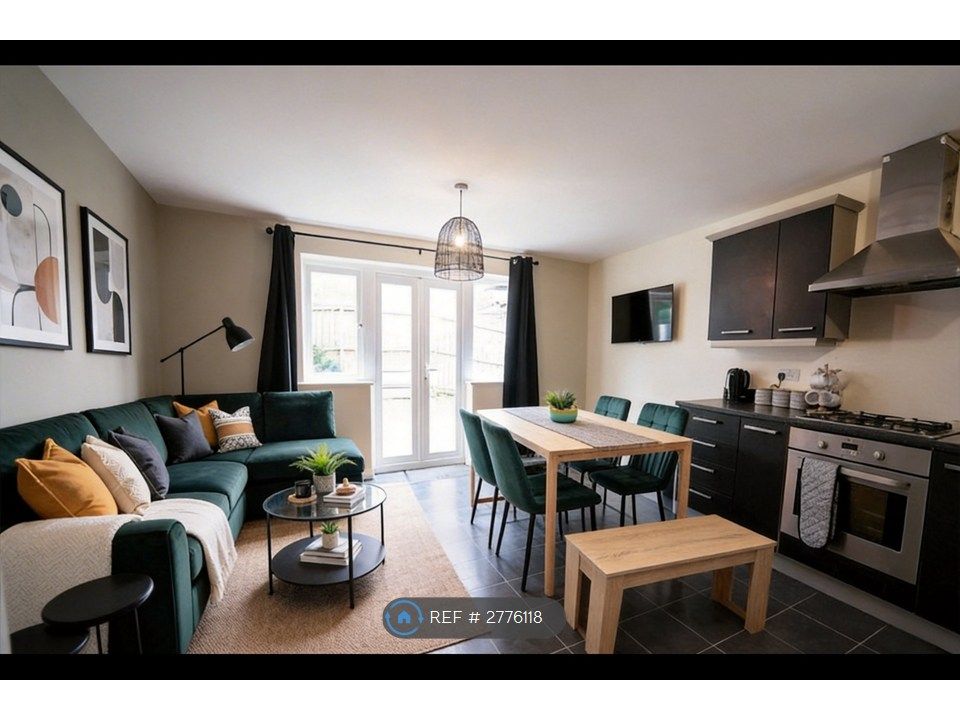 6 bed semi-detached house to rentOaktree Drive, Gipton, Leeds LS8