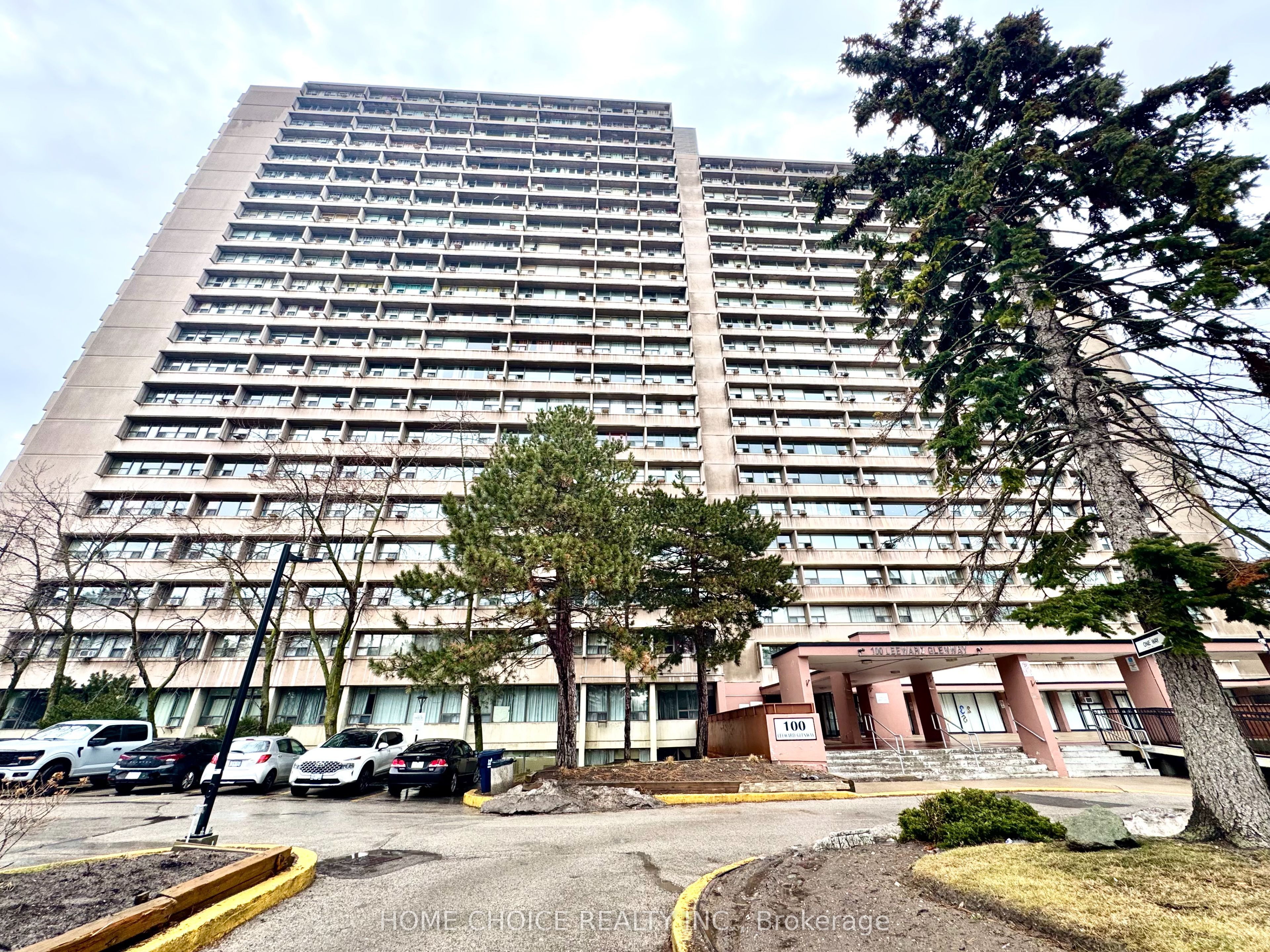 404-100 Leeward Glenway, Toronto, ON, M3C 2Z1