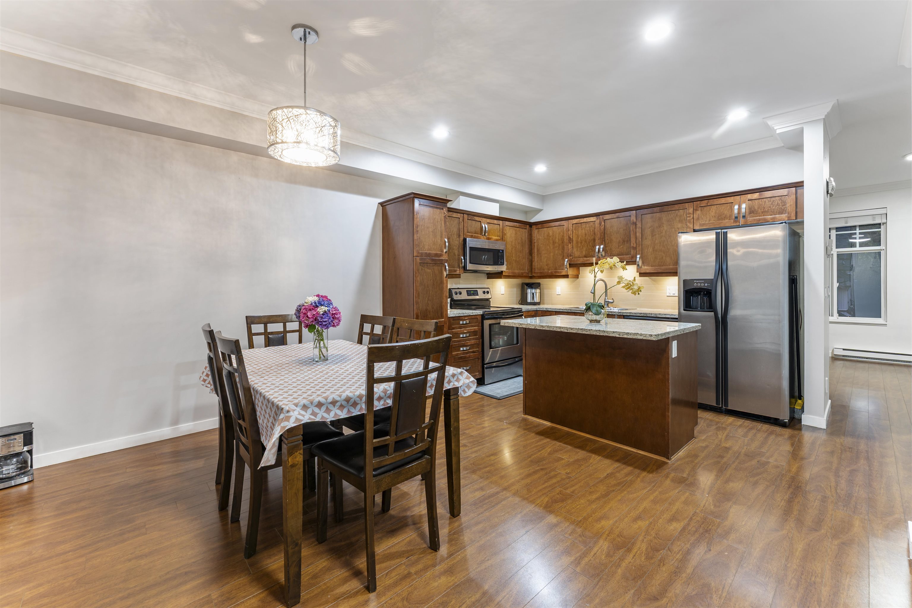 Additional image 3 of 25-14462 61a Avenue, Surrey, BC, V3S 2W3