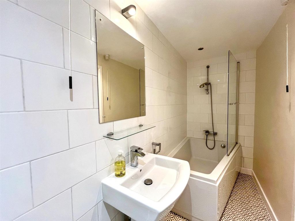 Additional image 10 of 1 bed flat for saleTunnel Terrace, Newport NP20