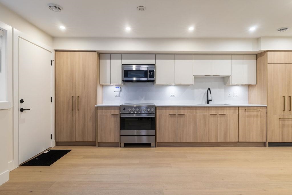 Additional image 2 of 1-1933 Templeton Drive, Vancouver, BC, V5N 4V9