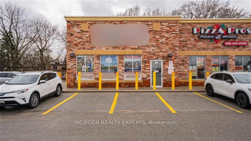 29-145 Clarence Street N, Brampton, ON, L6W 1T2