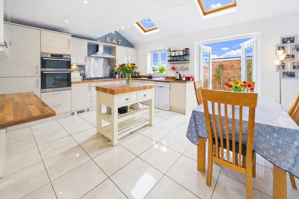 Additional image 3 of 5 bed detached house for saleMerton Green, Caerwent, Caldicot NP26