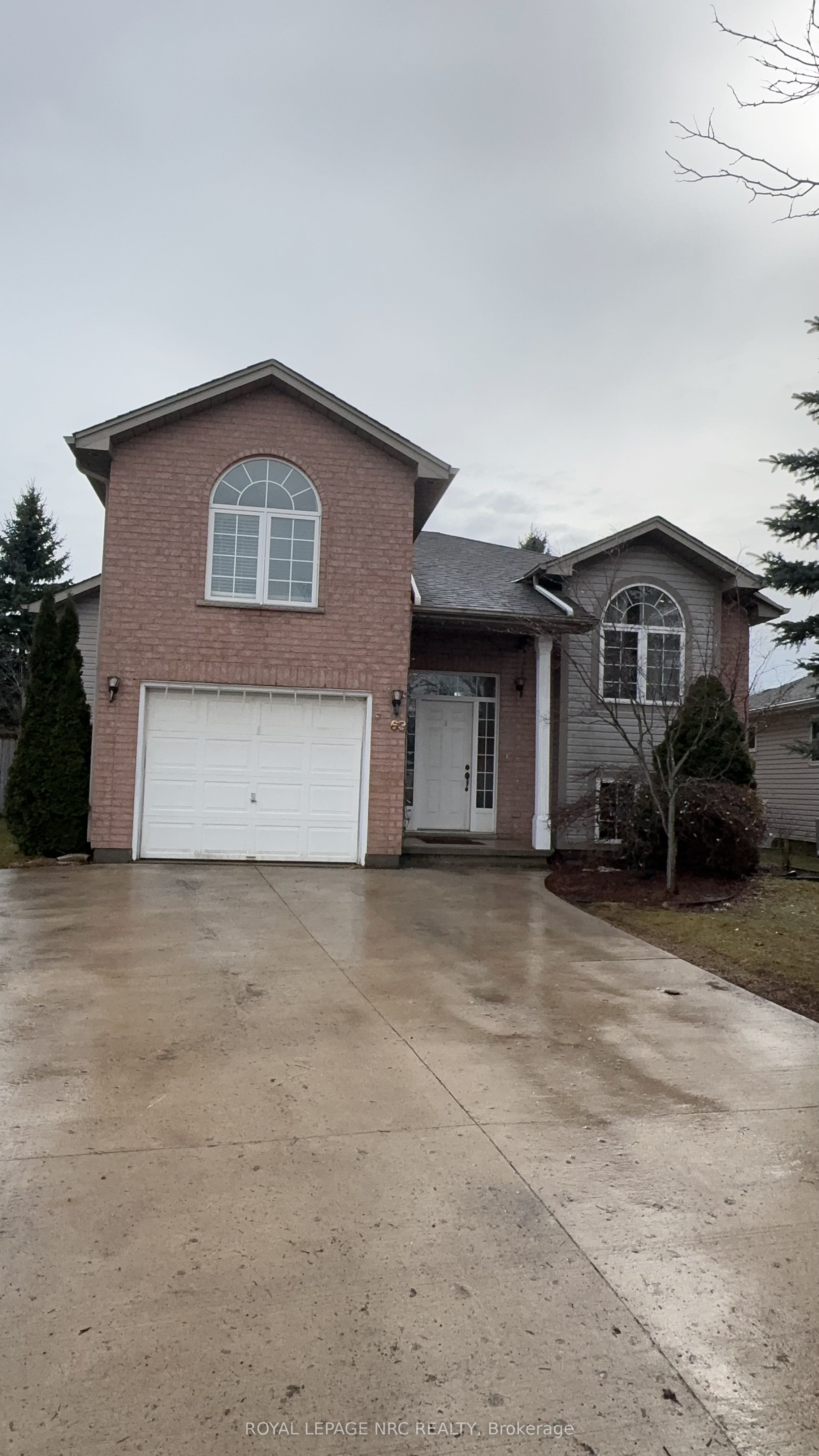 63 Jackson Court E, Welland, ON, L3C 7G4