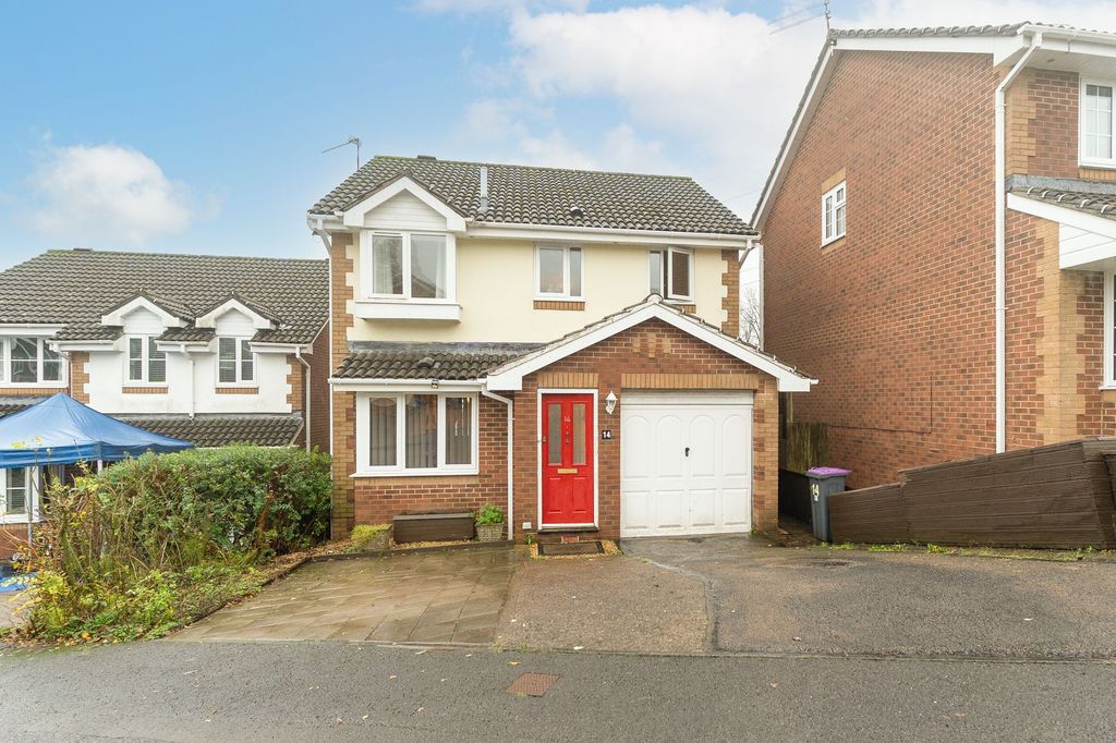 4 bed detached house for saleButtercup Court, Ty Canol NP44