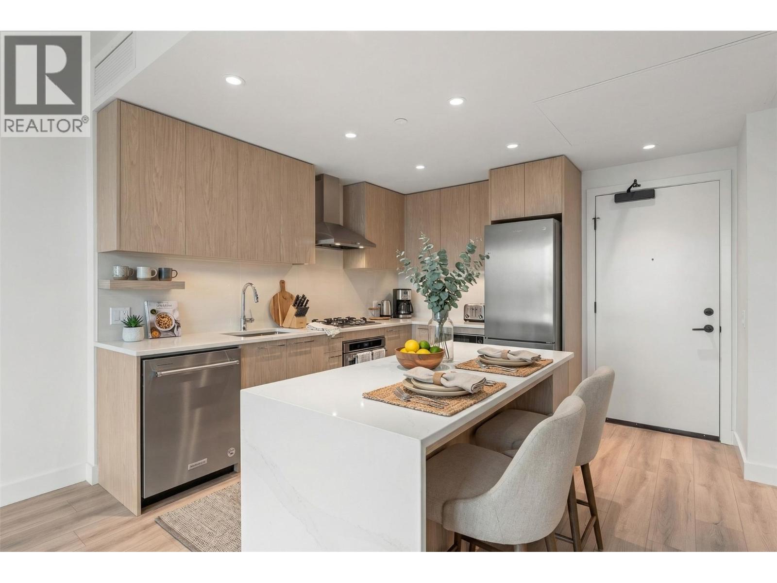 Additional image 2 of 508-3051 Abbott Street, Kelowna, BC, V1Y1G9