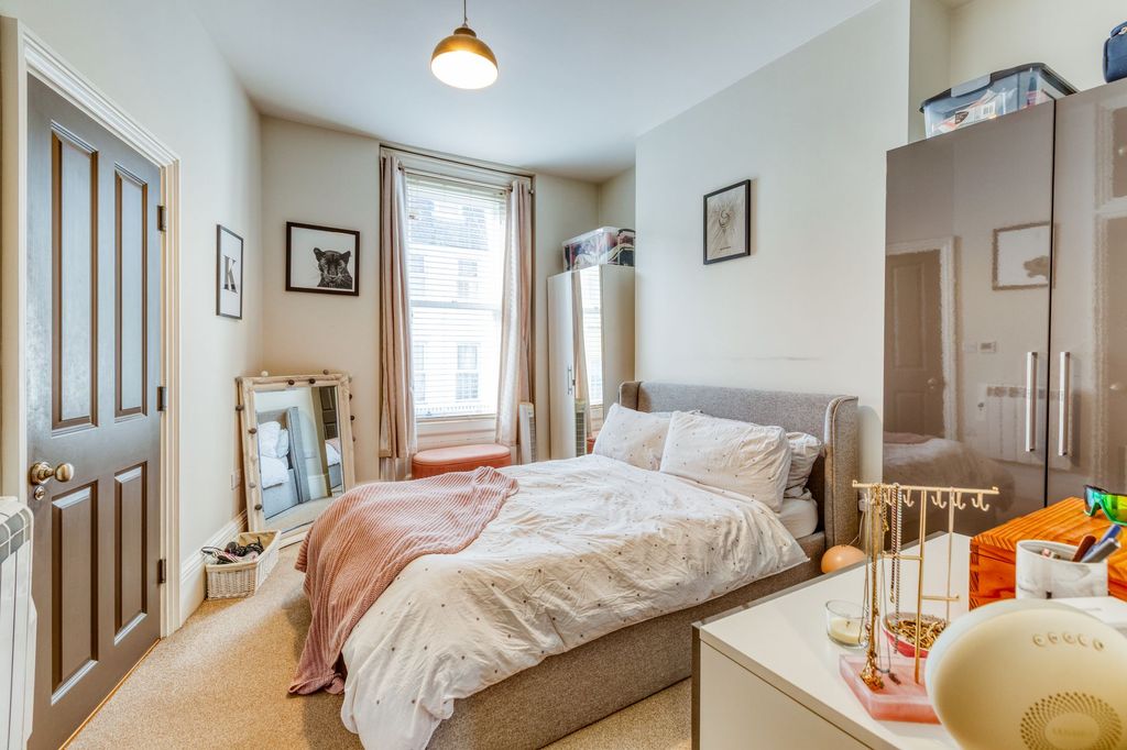 Additional image 4 of 1 bed flat for saleChevalier Road, St. Helier JE2