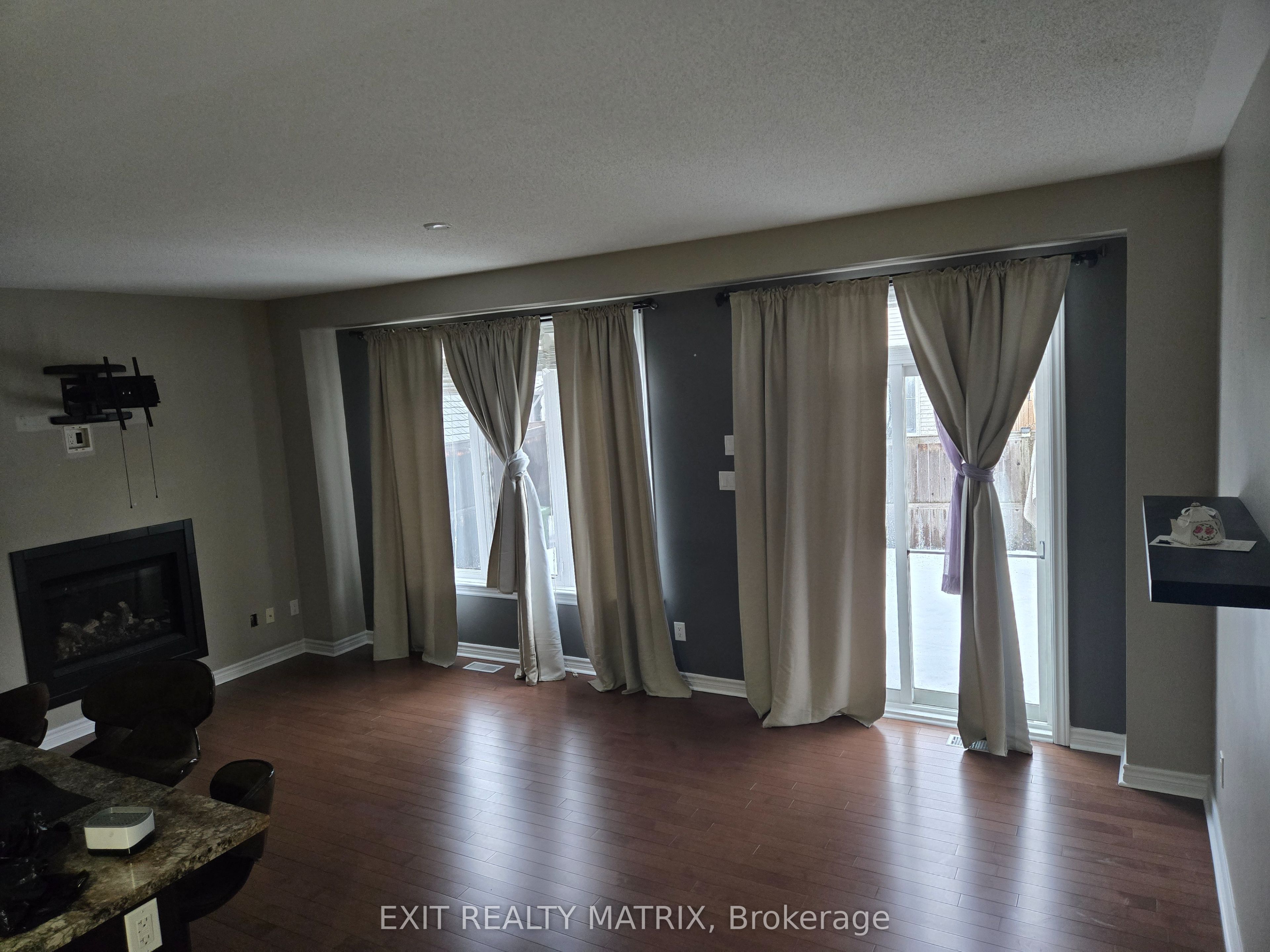 Additional image 6 of 717 Hazelnut Crescent, Ottawa, ON, K1T 0K3